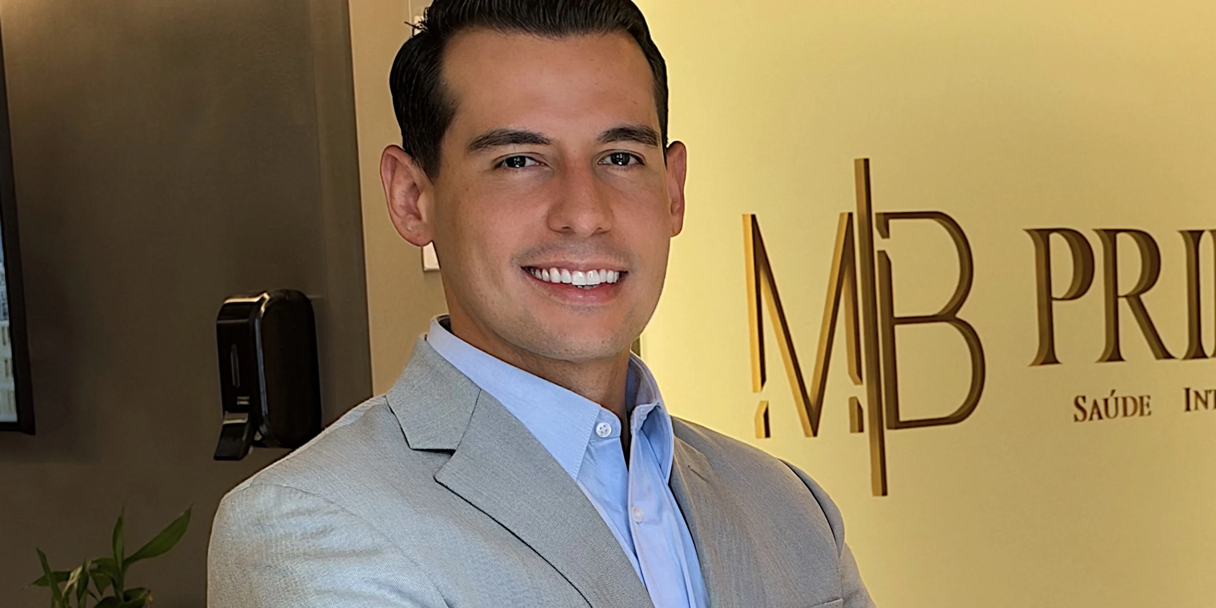 Dr. Mauro Barros, urologista em Maceió, na MB Prime