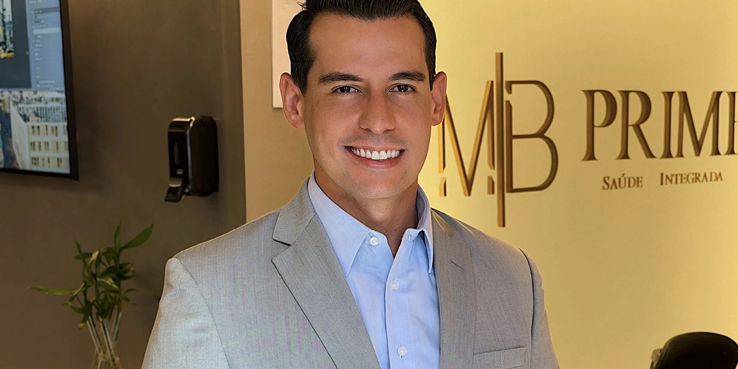Dr. Mauro Barros, cirurgião urologista em Maceió